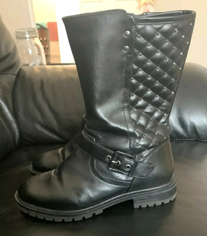 simply be biker boots